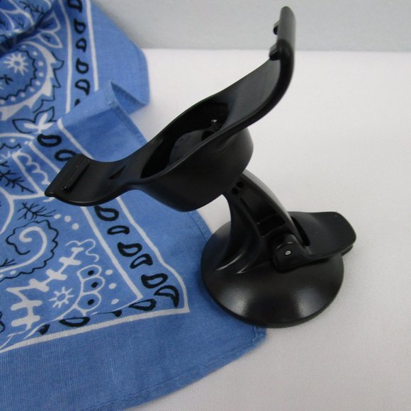 Garmin Nuvi 40LM Navigator + Charger + Mount - Picture 4 of 14